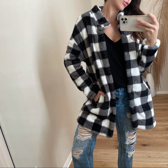 MRSALLIEXO— SOLD OUT - Picture 6 of 11